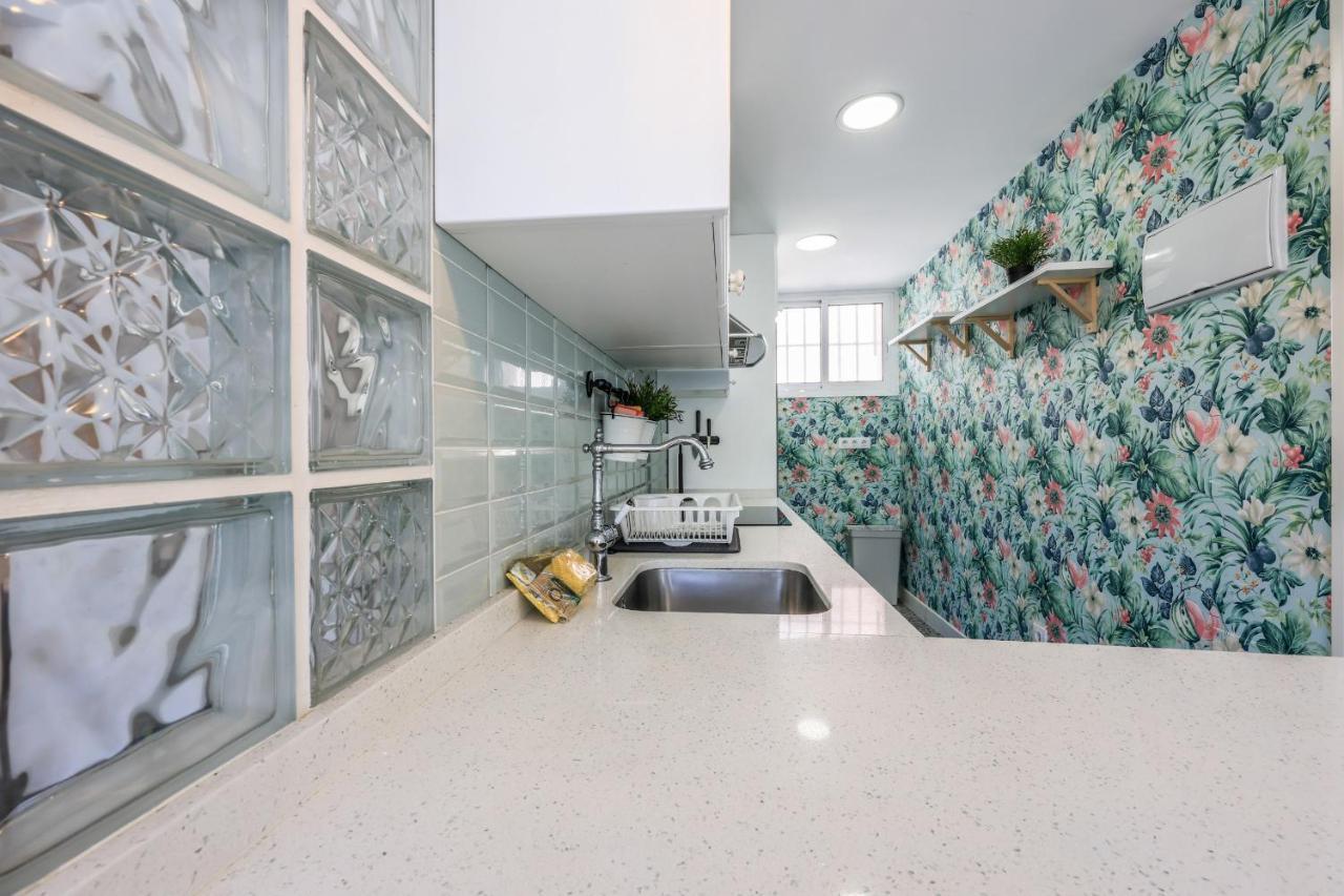 Apartamento Para 5 Personas Cerca De Ifema Y Aeropuerto Alquiler Temporal Madrid Exterior photo