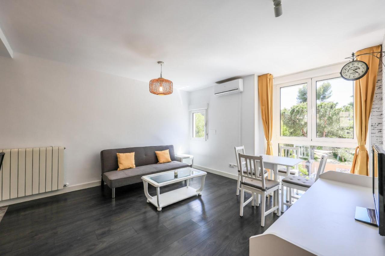 Apartamento Para 5 Personas Cerca De Ifema Y Aeropuerto Alquiler Temporal Madrid Exterior photo