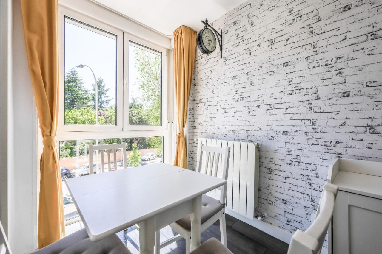 Apartamento Para 5 Personas Cerca De Ifema Y Aeropuerto Alquiler Temporal Madrid Exterior photo