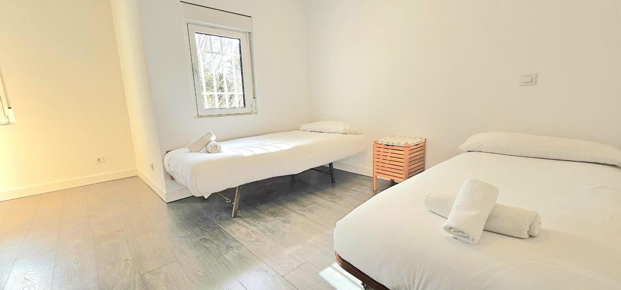 Apartamento Para 5 Personas Cerca De Ifema Y Aeropuerto Alquiler Temporal Madrid Exterior photo