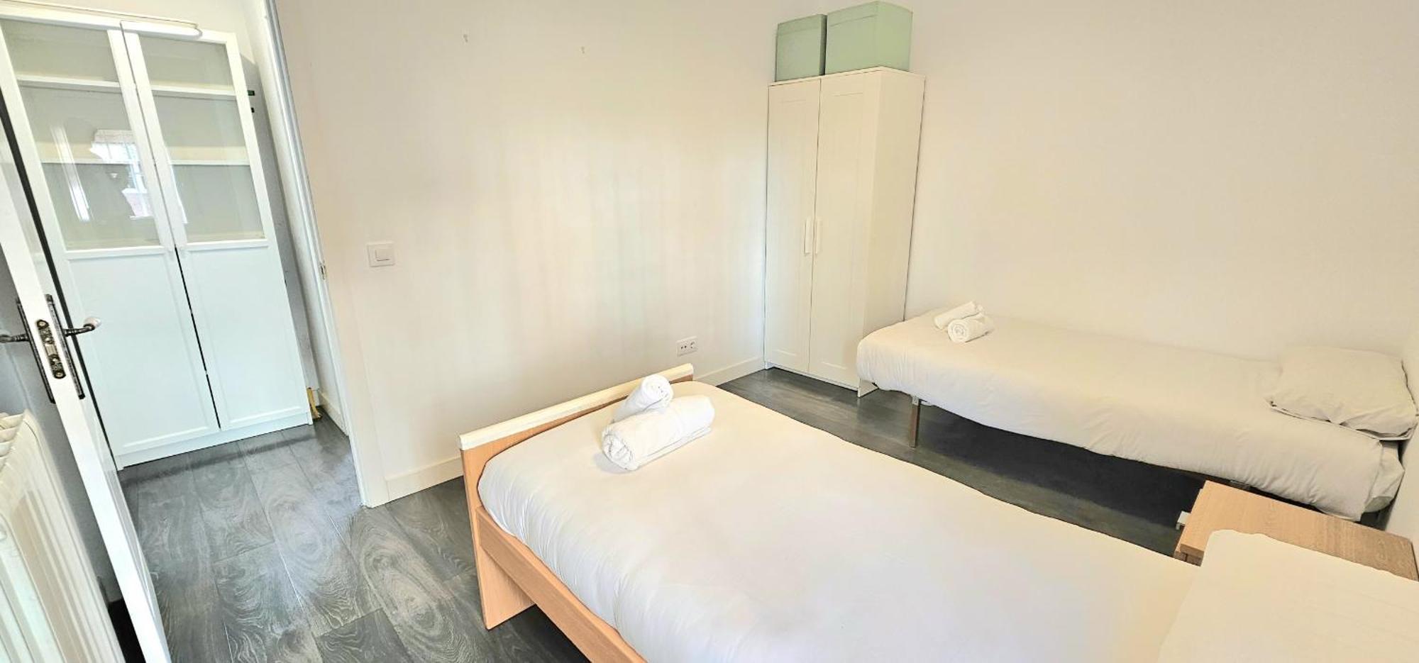 Apartamento Para 5 Personas Cerca De Ifema Y Aeropuerto Alquiler Temporal Madrid Exterior photo